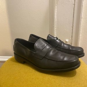 Tod's black penny loafer 8UK or 9 US Size